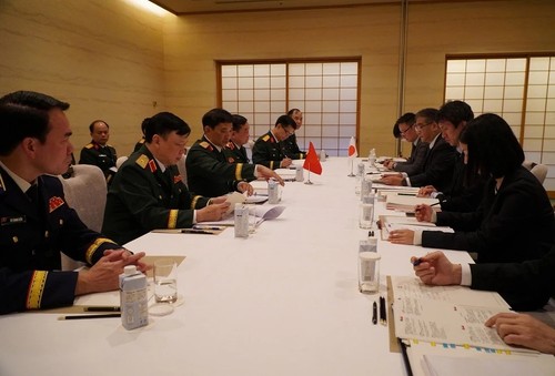 Vietnam, Japan hold defense policy dialogue - ảnh 1