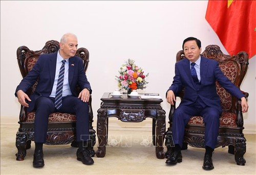 Deputy PM discusses Long Thanh Airport project with Turkish contractor - ảnh 1