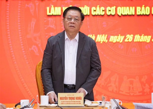 Senior Party official works with five major press agencies - ảnh 2