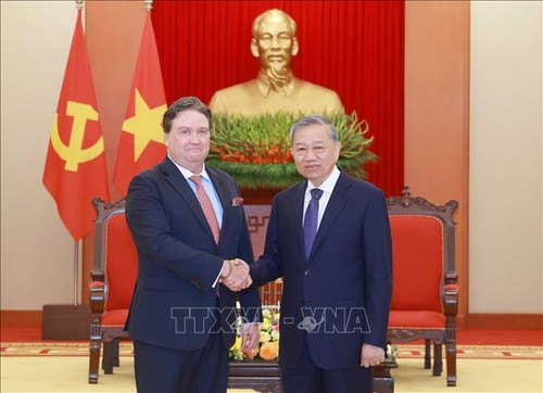 Party chief meets with US ambassador  - ảnh 1