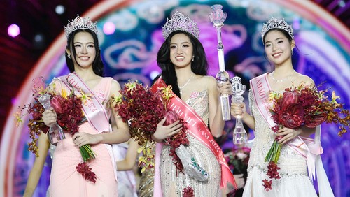 Ha Truc Linh crowned Miss Vietnam  - ảnh 1