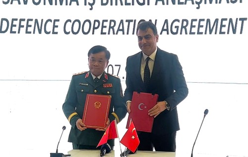 Vietnam and Turkey sign defense cooperation agreement - ảnh 1