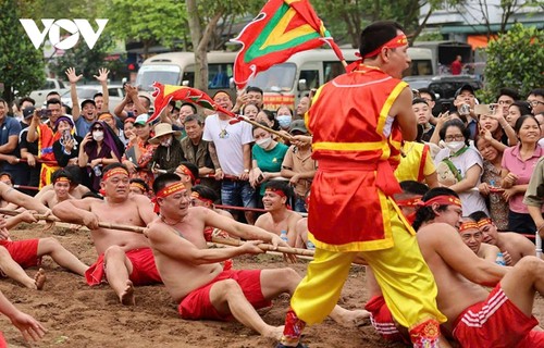 Hanoi marks 10 years of tug-of-war as UNESCO-recognized world heritage - ảnh 1