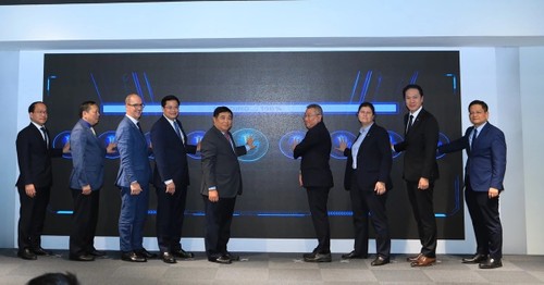 Vietnam and France’s Dassault Systèmes launch high-tech hubs in Hanoi - ảnh 1