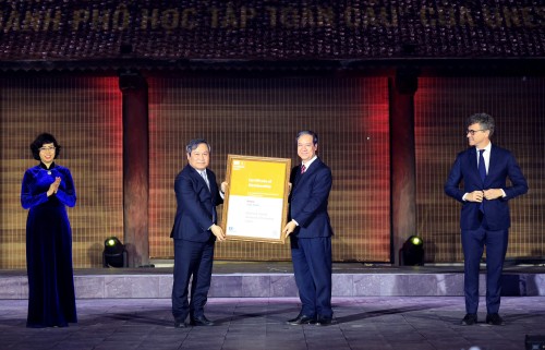 Hanoi receives UNESCO “Global Learning City” title - ảnh 1
