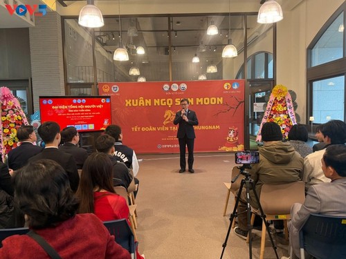 충남 거주 베트남 교민들, 설맞이 및 제14차 베트남 당 대회 축하 행사 개최 - ảnh 2