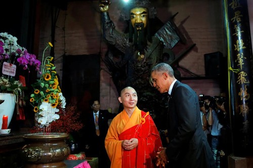 ประธานาธิบดีสหรัฐ บารัค โอบามา เดินทางเยือนเวียดนามอย่างเป็นทางการ - ảnh 19