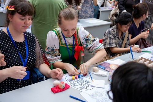 Цвета Пасхи: когда русские традиции наполняют культурное пространство Вьетнама - ảnh 3