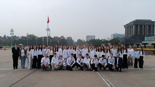 Народная дипломатия в отношениях Вьетнама и России: мост, соединяющий сердца двух народов - ảnh 5