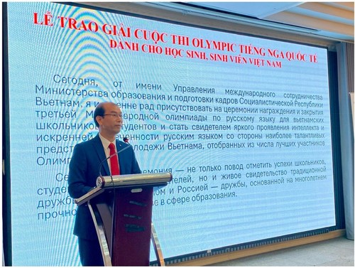 В Ханое прошла церемония награждения победителей 3-й Международной олимпиады по русскому языку  - ảnh 1