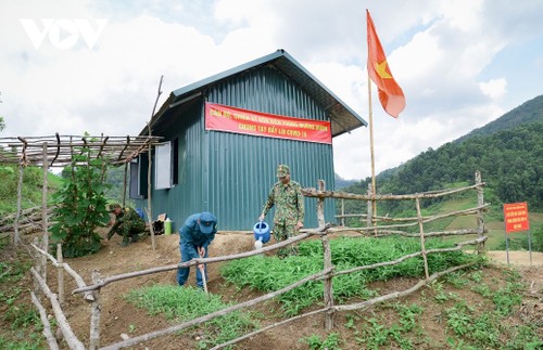 Biên phòng Điện Biên vừa chống dịch vừa giữ vững biên cương - ảnh 16