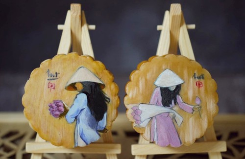 Unique moon cakes hit market ahead of Full Moon Festival - ảnh 3