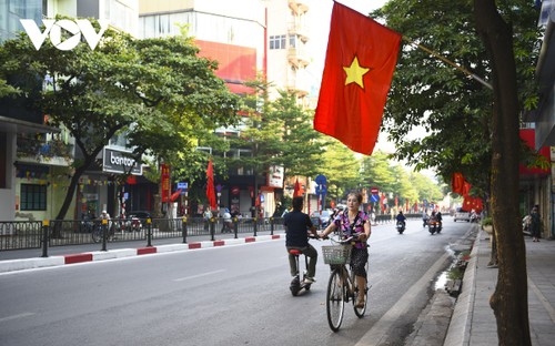 Hà Nội thanh bình trong ngày Quốc khánh 2/9 - ảnh 2