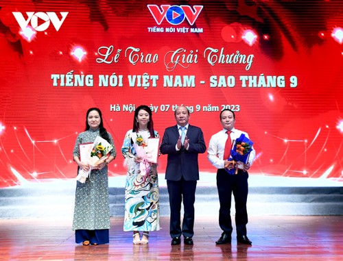 Toàn cảnh: VOV tổ chức lễ kỷ niệm 78 năm ngày thành lập - ảnh 5