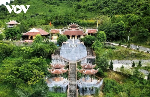 Tour du lịch qua biên giới đang được săn đón tại Cao Bằng - ảnh 5