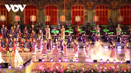 Toàn cảnh khai mạc Tuần lễ Festival nghệ thuật Quốc tế Huế 2024 - ảnh 13