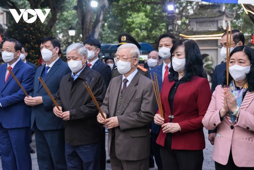 Hình ảnh gần gũi, giản dị của Tổng Bí thư trong các chuyến công tác địa phương - ảnh 12