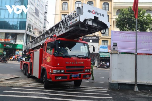 Thực tập phương án chữa cháy, cứu hộ cứu nạn tại tòa nhà VOV ở TP. Hồ Chí Minh - ảnh 11