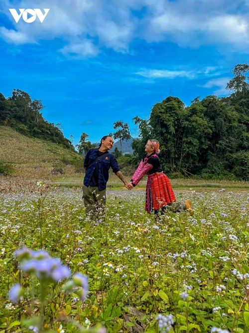 Những ngày thanh bình của cặp đôi Sài Gòn giữa núi rừng Tà Số - ảnh 14