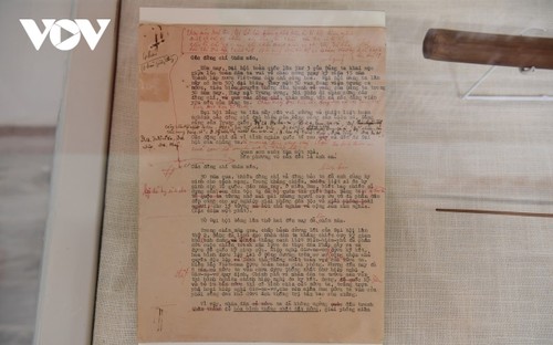 Những tư liệu, hiện vật lịch sử quý về 95 năm vẻ vang của Đảng Cộng sản Việt Nam - ảnh 11