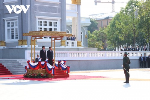 Hình ảnh Chủ tịch nước Lương Cường bắt đầu chuyến thăm chính thức CHDCND Lào - ảnh 7