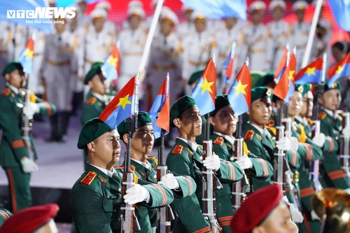 Sơ duyệt diễu binh lịch sử: Quân đội Trung Quốc, Lào, Campuchia lần đầu sát cánh cùng Việt Nam - ảnh 12