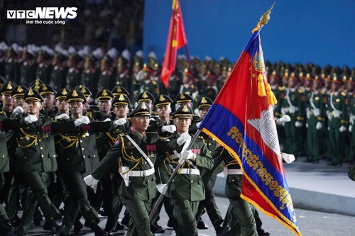 Sơ duyệt diễu binh lịch sử: Quân đội Trung Quốc, Lào, Campuchia lần đầu sát cánh cùng Việt Nam - ảnh 8