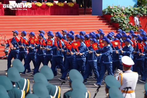 Toàn cảnh lễ diễu binh uy nghiêm, hùng tráng mừng đại lễ 30/4 - ảnh 27