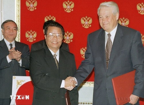 Nguyên Chủ tịch nước Trần Đức Lương - nhà lãnh đạo hết lòng phục vụ sự nghiệp cách mạng - ảnh 5