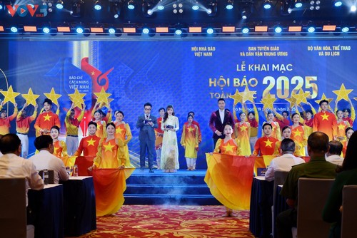 Các sự kiện văn hoá nổi bật trong tuần qua ảnh - ảnh 1