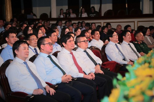 Các sự kiện văn hoá nổi bật trong tuần qua ảnh - ảnh 1