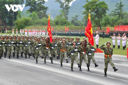Tổng hợp luyện diễu binh, diễu hành lần 3: Xuất hiện khối xe đặc chủng mới - ảnh 5