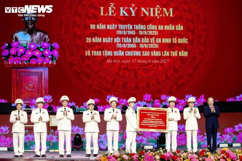 Toàn cảnh Lễ kỷ niệm 80 năm Ngày Truyền thống Công an Nhân dân - ảnh 11