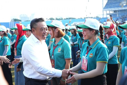 13 khối nghệ thuật, quần chúng hợp luyện diễu binh, diễu hành trên SVĐ Mỹ Đình - ảnh 2