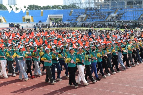 13 khối nghệ thuật, quần chúng hợp luyện diễu binh, diễu hành trên SVĐ Mỹ Đình - ảnh 3