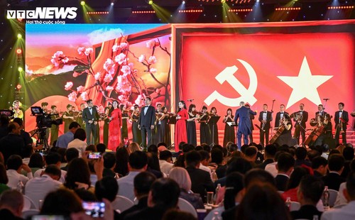 Toàn cảnh lễ khai mạc Triển lãm “80 năm hành trình Độc lập - Tự do - Hạnh phúc“ - ảnh 9