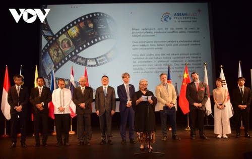 Các sự kiện văn hoá nổi bật trong tuần qua ảnh - ảnh 10