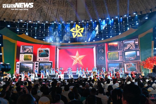 Toàn cảnh lễ khai mạc Hội chợ mùa Thu lần thứ nhất 2025 - ảnh 10