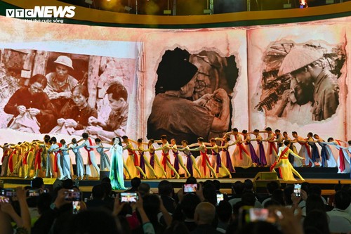 Toàn cảnh lễ khai mạc Hội chợ mùa Thu lần thứ nhất 2025 - ảnh 12