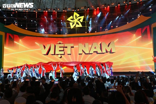 Toàn cảnh lễ khai mạc Hội chợ mùa Thu lần thứ nhất 2025 - ảnh 8