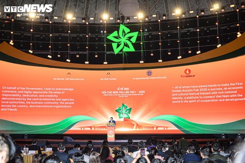 Toàn cảnh lễ bế mạc Hội chợ mùa Thu lần thứ nhất 2025 - ảnh 3