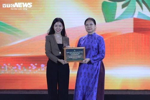 Toàn cảnh lễ bế mạc Hội chợ mùa Thu lần thứ nhất 2025 - ảnh 9