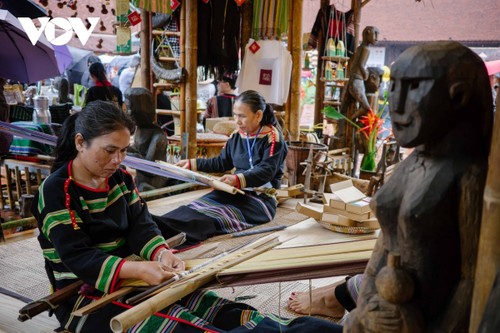 Festival Thăng Long – Hà Nội 2025: Bức tranh đa sắc văn hóa hội tụ về Văn Miếu - ảnh 6