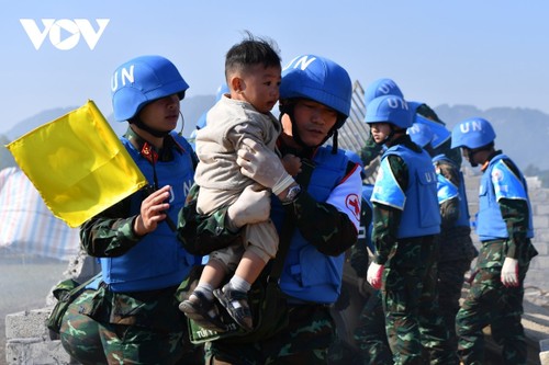 Trực thăng, chó nghiệp vụ tham gia diễn tập song phương Việt Nam - Ấn Độ - ảnh 15