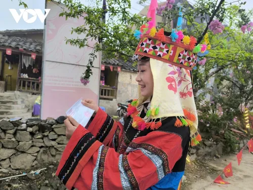 Toàn cảnh ngày bầu cử 15/3: Những hình ảnh xúc động từ khắp mọi miền - ảnh 15