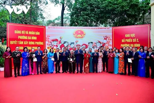 Toàn cảnh ngày bầu cử 15/3: Những hình ảnh xúc động từ khắp mọi miền - ảnh 5