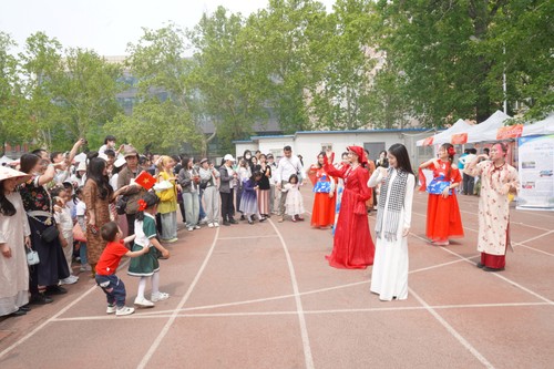 Đưa văn hóa Việt đến gần hơn với bạn bè quốc tế - ảnh 4