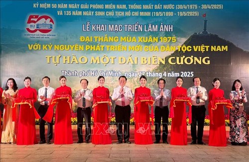 Khai mạc triển lãm ảnh về Đại thắng mùa Xuân 1975 - ảnh 1