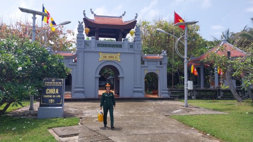 Chốn tâm linh ở huyện đảo Trường Sa - ảnh 1