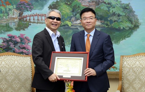 VNF như tăng cường, mở rộng hợp tác với các địa phương, trường học của Việt Nam - ảnh 1